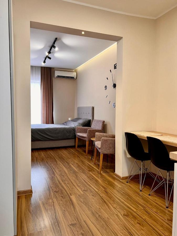 Old Gold Downtown Belgrade Apartamento Exterior foto